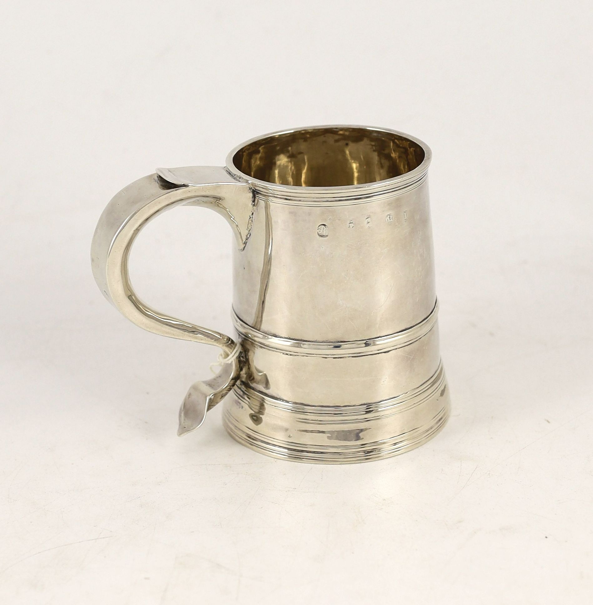 A Queen Anne Britannia standard provincial silver mug, by Edmond Richards